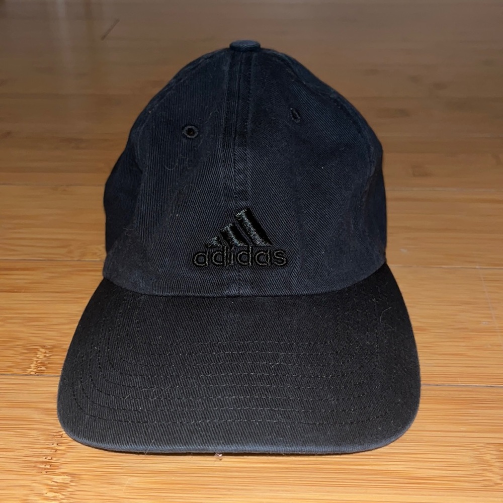 WOMENS ADIDAS HAT BLACK